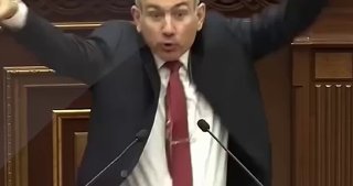 Вирусное видео с эмоциональным выступлением Пашиняна в парламенте Армении