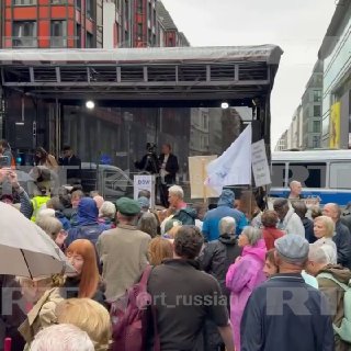В Берлине проходит акция против закрытия «Русского дома»