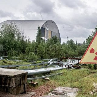 ВСУ стягивают войска и технику к Чернобыльской АЭС