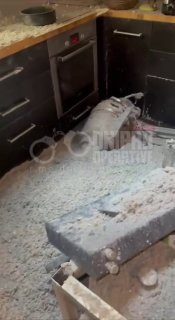 В Днепре двигатель сбитого БПЛА упал на кухню жилого дома