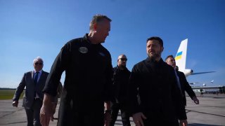 Зеленский проинспектировал обучение украинских пилотов в Канаде