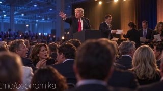 Трамп пообещал выплаты по $5000 каждому взрослому гражданину США в случае победы республиканцев
