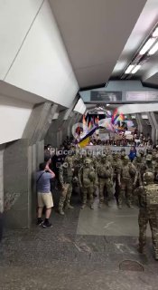Анекдот о лгбт-параде в Харькове