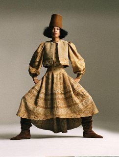 Новая съёмка для Vogue Greece: «Новые ожидания»