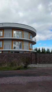 Жители поселка Александровская продолжают страдать от шума после закрытия пансионата