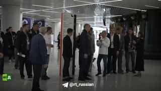 В Екатеринбурге открылась выставка RT о восстановленных храмах Донбасса