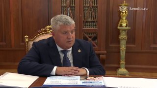 Путин встретился с губернатором Новгородской области Дроновым