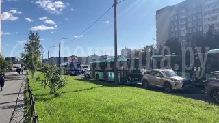 Автобусы встали вереницей на Королева из-за очереди к АЗС
