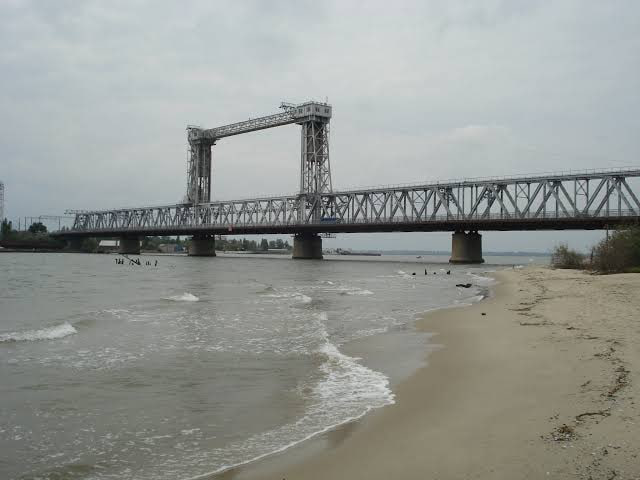 Ночные удары по мосту в Затоке (Одесская область)