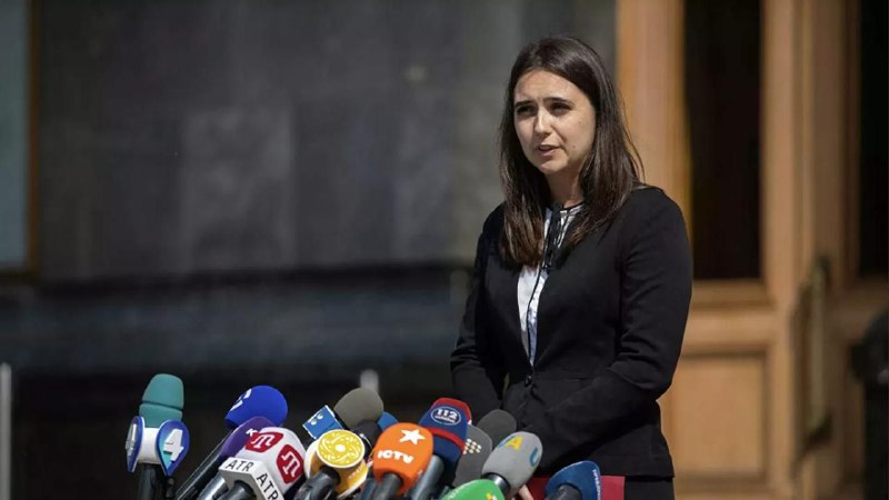 Юлия Мендель назвала стратегию Зеленского национальным самоубийством
