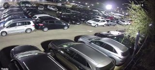 Угон BMW и маски-шоу на одной из парковок в Кишиневе