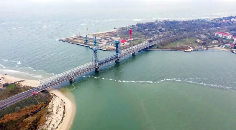 Российские удары осложнили Украине вывоз зерна через Дунай