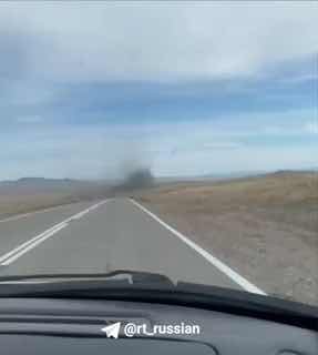 Огромный рой мошек под Кызылом в Туве: люди сначала приняли его за столб дыма