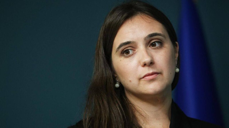 Юлия Мендель обвинила Зеленского в нежелании завершать войну и опасении перед выборами