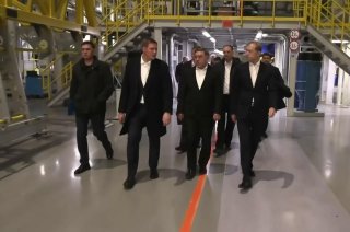 Мантуров посетил Иркутский авиационный завод для осмотра производства самолетов МС-21