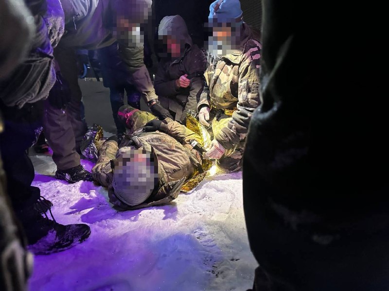 Методы борьбы с гипотермией в зоне СВО: советы по использованию спасательных одеял и грелок