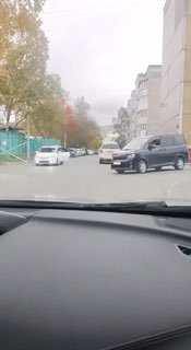 В Южно-Сахалинске юные гонщики устроили заезд на микроавтобусе, их разыскивают