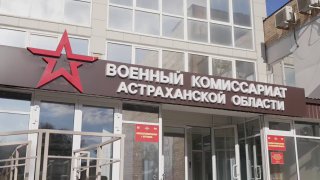 С начала года в войсковые части прибыли 336 тысяч контрактников и 28 тысяч добровольцев, сообщил Медведев.