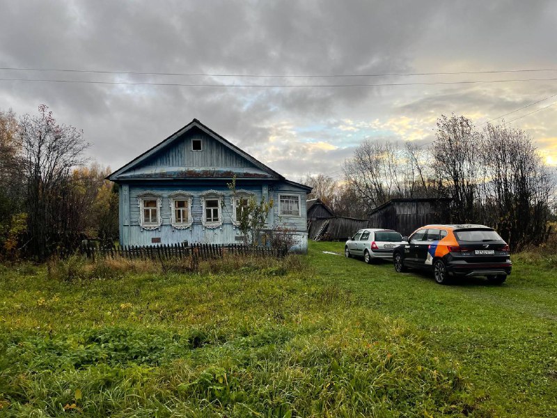 Коллекционер Пётр Митюшкин вдохновился поездкой к художнику в деревню и задумался о переезде.