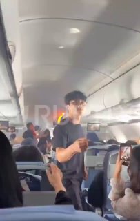 Самолет Air China совершил вынужденную посадку в Шанхае из-за возгорания литиевой батареи.