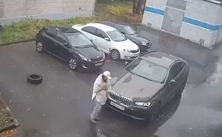 Суд продлил срок задержания подозреваемого в покушении на женщину в Казани