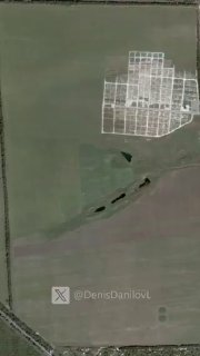 Спутниковые снимки зафиксировали расширение кладбища в Мариуполе, вызывая опасения по поводу числа погибших мирных жителей.