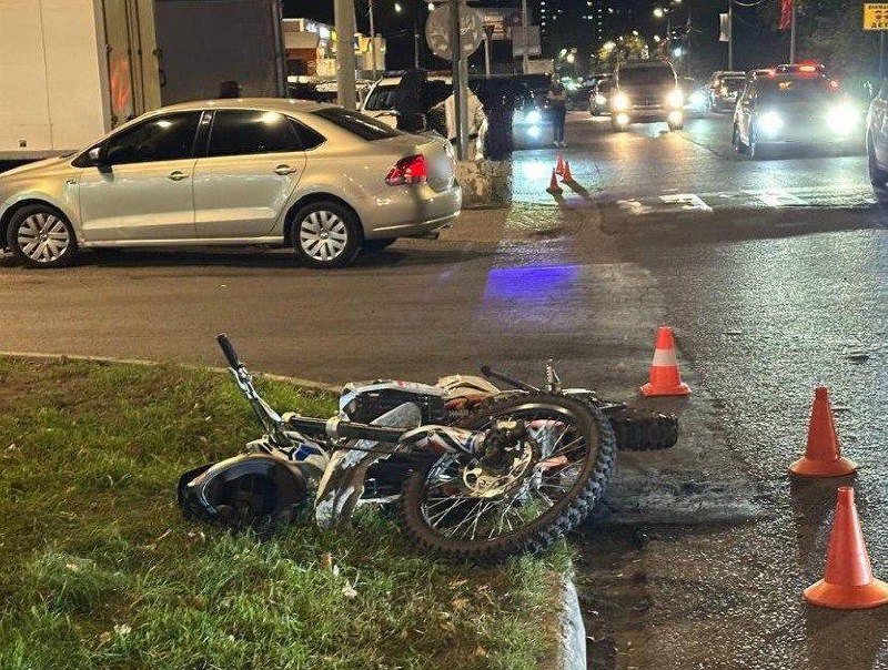 Россияне поддержали ужесточение наказания за езду детей на питбайках