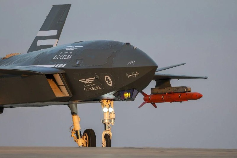 Турецкий беспилотник Kizilelma успешно взаимодействовал с истребителем F-16