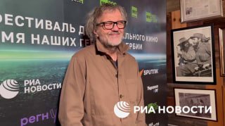 Кустурица предупредил Белград о риске втягивания в конфликт против России