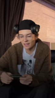 Обсуждение любимых сериалов детства в #КиноКартишки и выход новой серии 'Обнальщика'