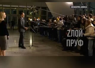 Медведев заявил о путях заставить Россию подписать мирный договор