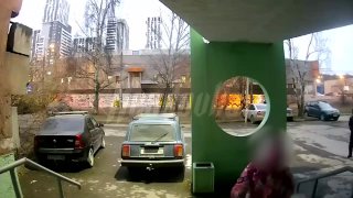 В Екатеринбурге подросток приставал к 10-летней девочке