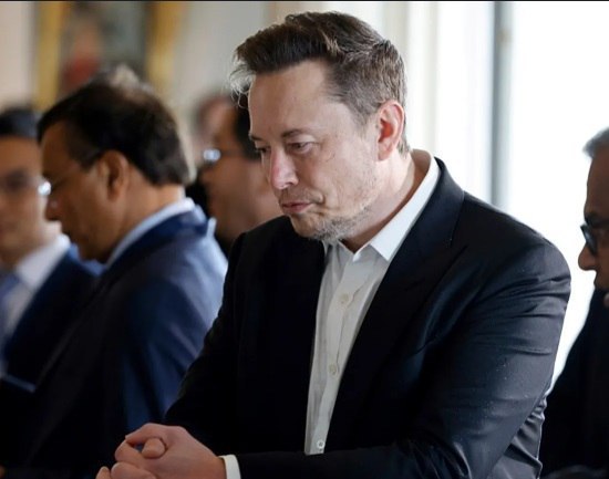 Еврокомиссия расследует ИИ-чатбот Grok за антисемитский контент