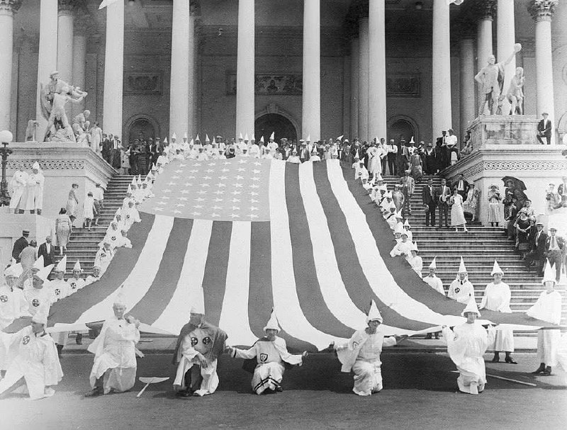 Американские правые и апокалиптические амбиции