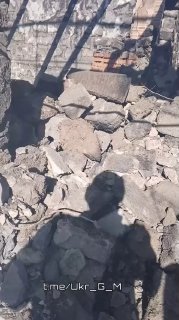 Сообщения о разрушенном доме в зоне конфликта