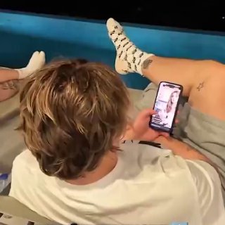 Ганвест рассказал новогодний стишок на стриме