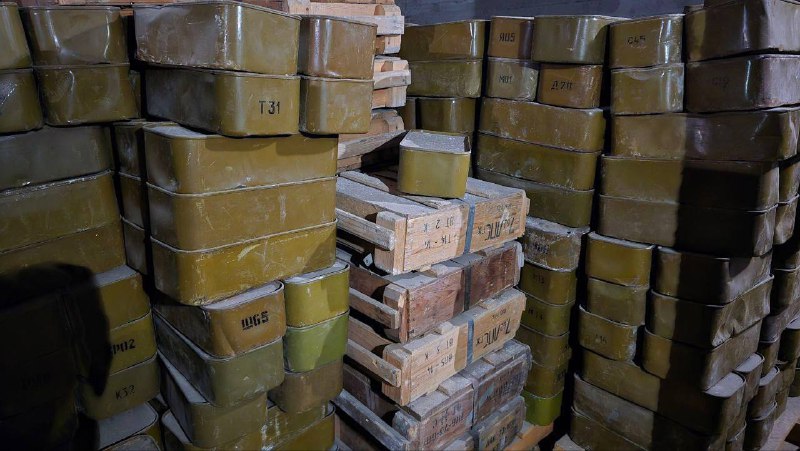 В Сирии изъяли крупный арсенал оружия SDF