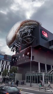 Во Франции показывают 3D-рекламу фильма «Чужой: Ромул»