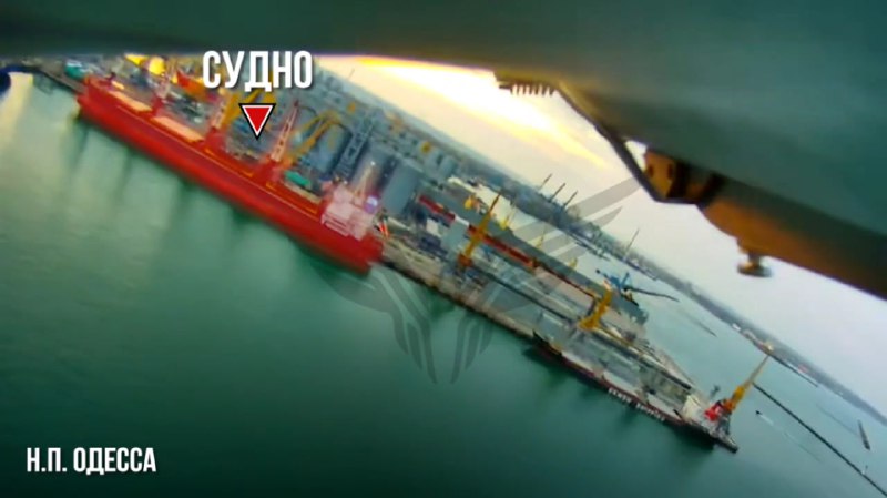 Удары по судам в районе Одессы