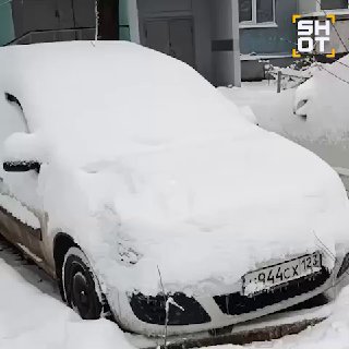 Сильный снегопад парализовал Краснодар: пробки, ДТП, задержки рейсов